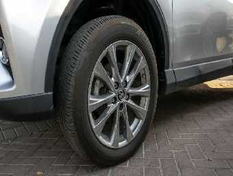 TOYOTA RAV-4 2017 Image 9