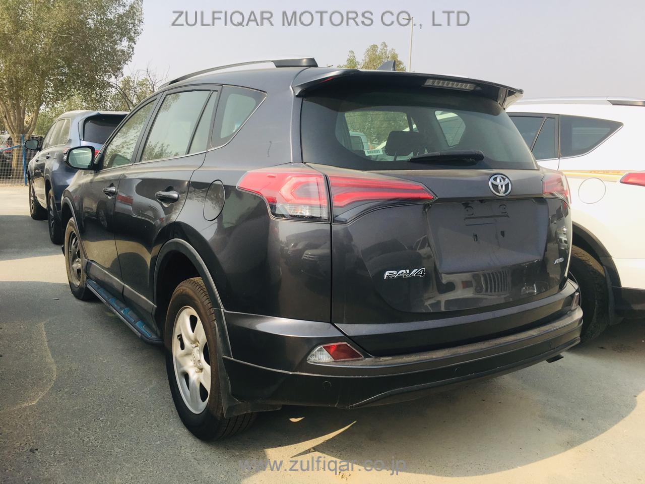 TOYOTA RAV-4 2017 Image 4