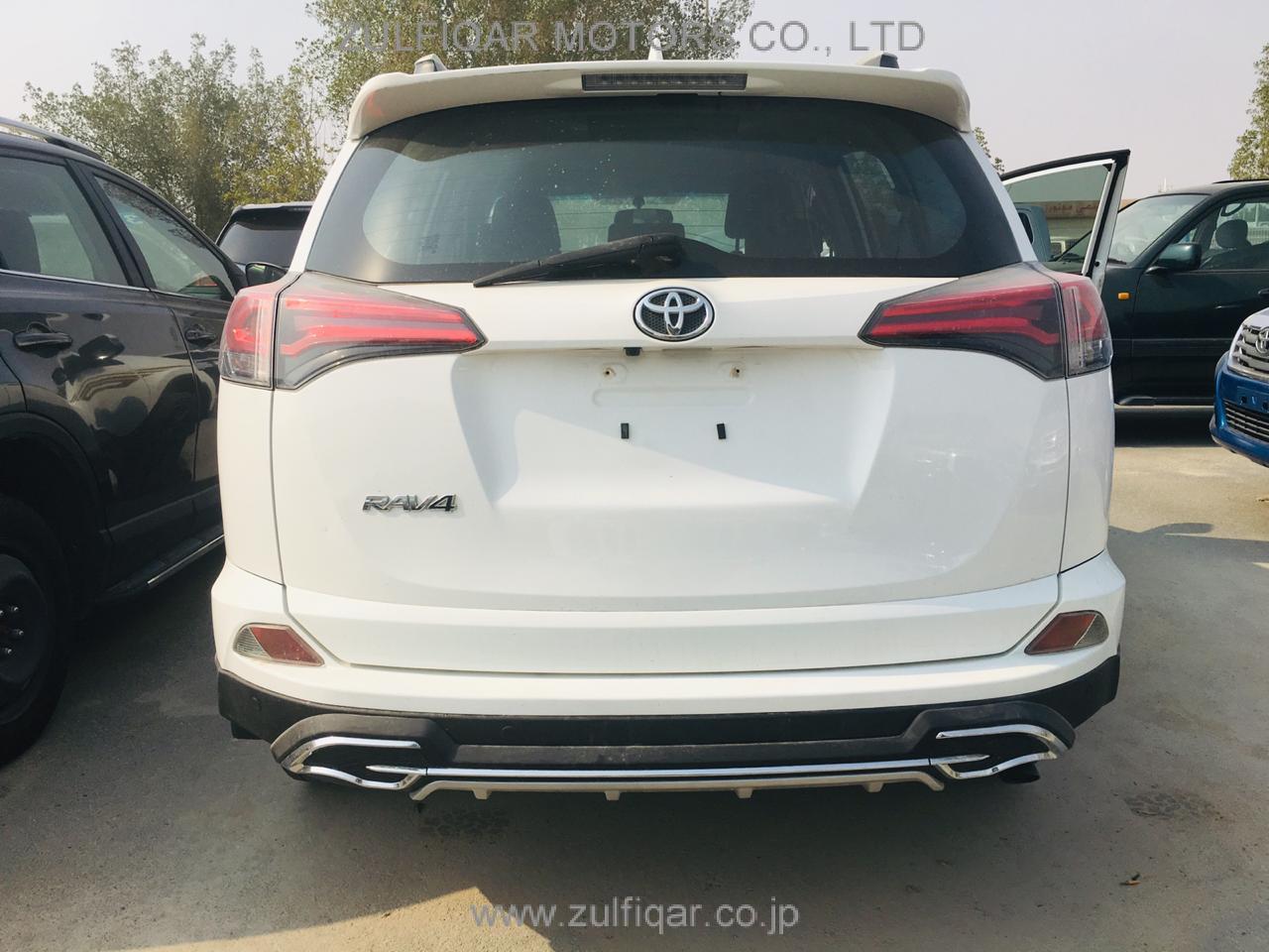 TOYOTA RAV-4 2016 Image 3