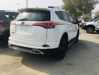 TOYOTA RAV-4 2016 Image 8