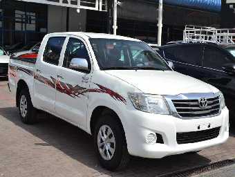 TOYOTA HILUX 2015 Image 5