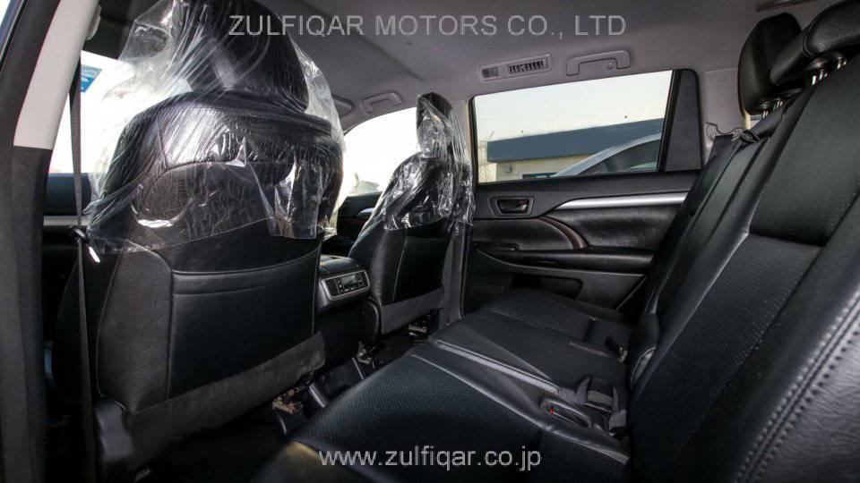 TOYOTA KLUGER 2016 Image 6