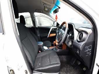 TOYOTA RAV-4 2016 Image 11