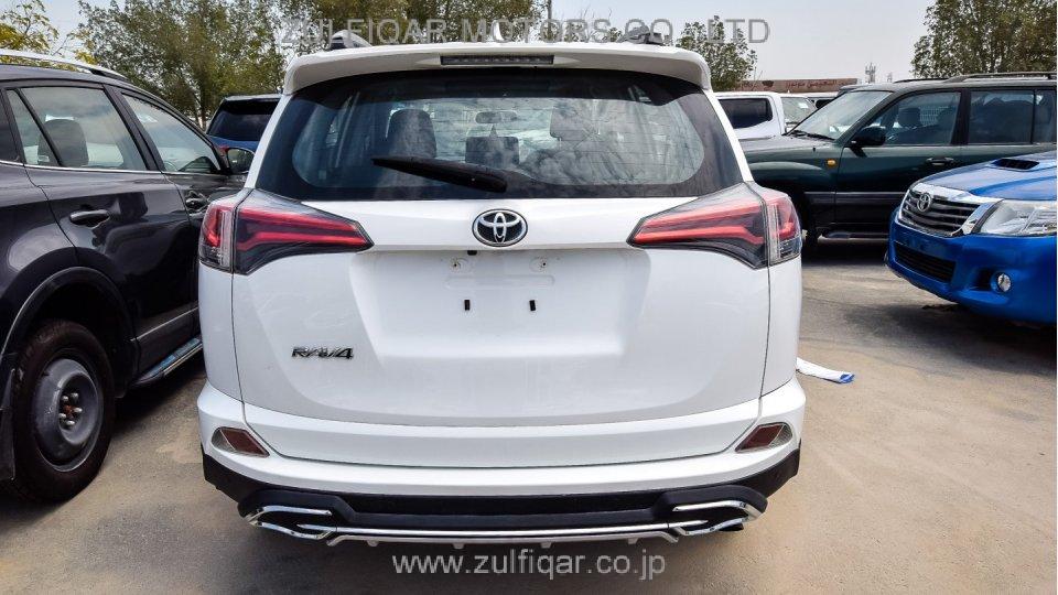 TOYOTA RAV-4 2016 Image 3