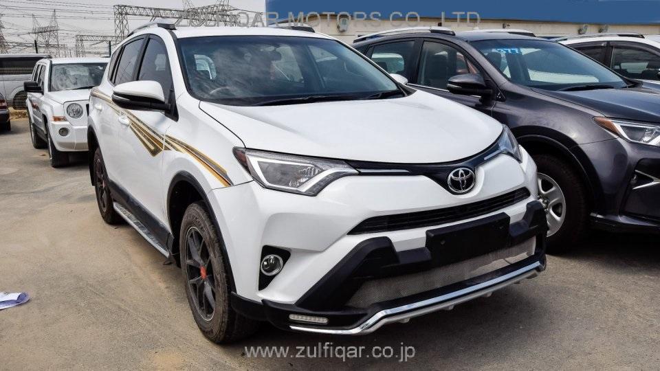TOYOTA RAV-4 2016 Image 4