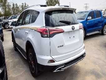 TOYOTA RAV-4 2016 Image 7