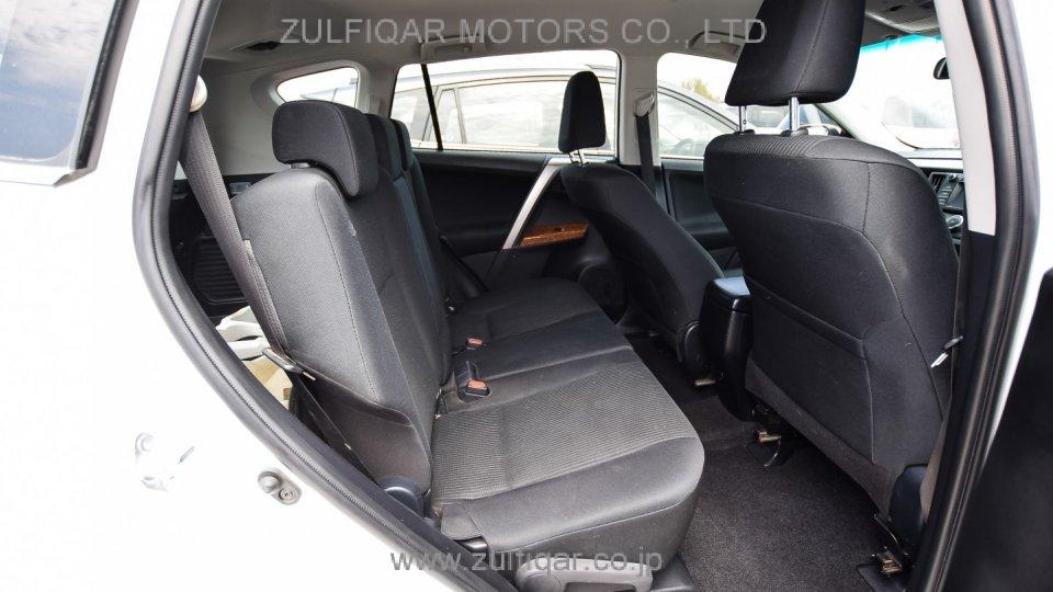 TOYOTA RAV-4 2016 Image 10