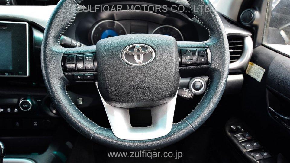 TOYOTA HILUX 2017 Image 11