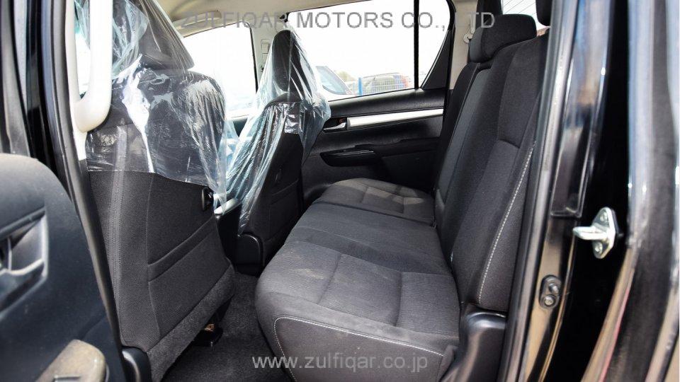 TOYOTA HILUX 2017 Image 10