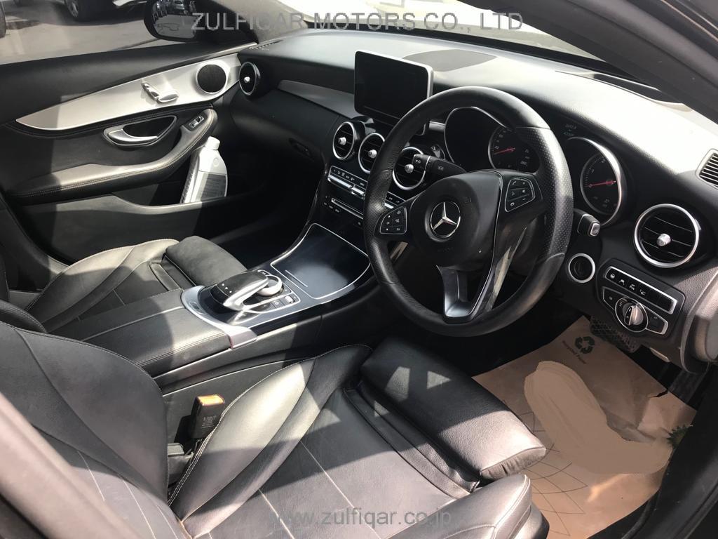 MERCEDES BENZ C CLASS 2015 Image 7