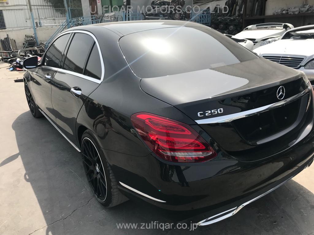MERCEDES BENZ C CLASS 2015 Image 8