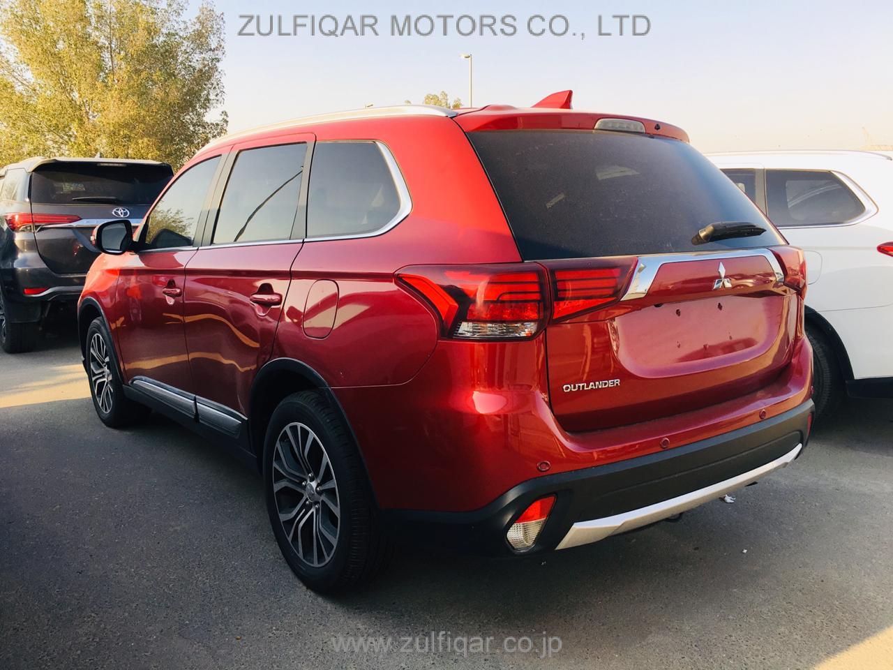 MITSUBISHI OUTLANDER 2017 Image 5