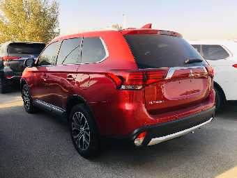 MITSUBISHI OUTLANDER 2017 Image 5