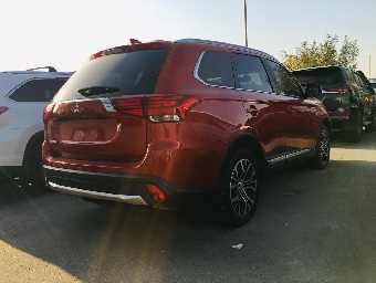 MITSUBISHI OUTLANDER 2017 Image 6