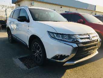MITSUBISHI OUTLANDER 2016 Image 1