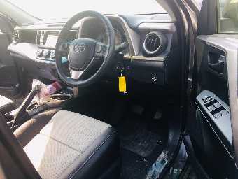 TOYOTA RAV-4 2017 Image 9