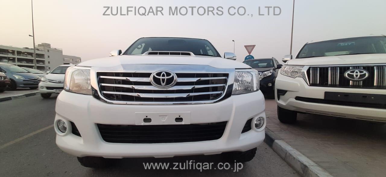 TOYOTA HILUX 2013 Image 1