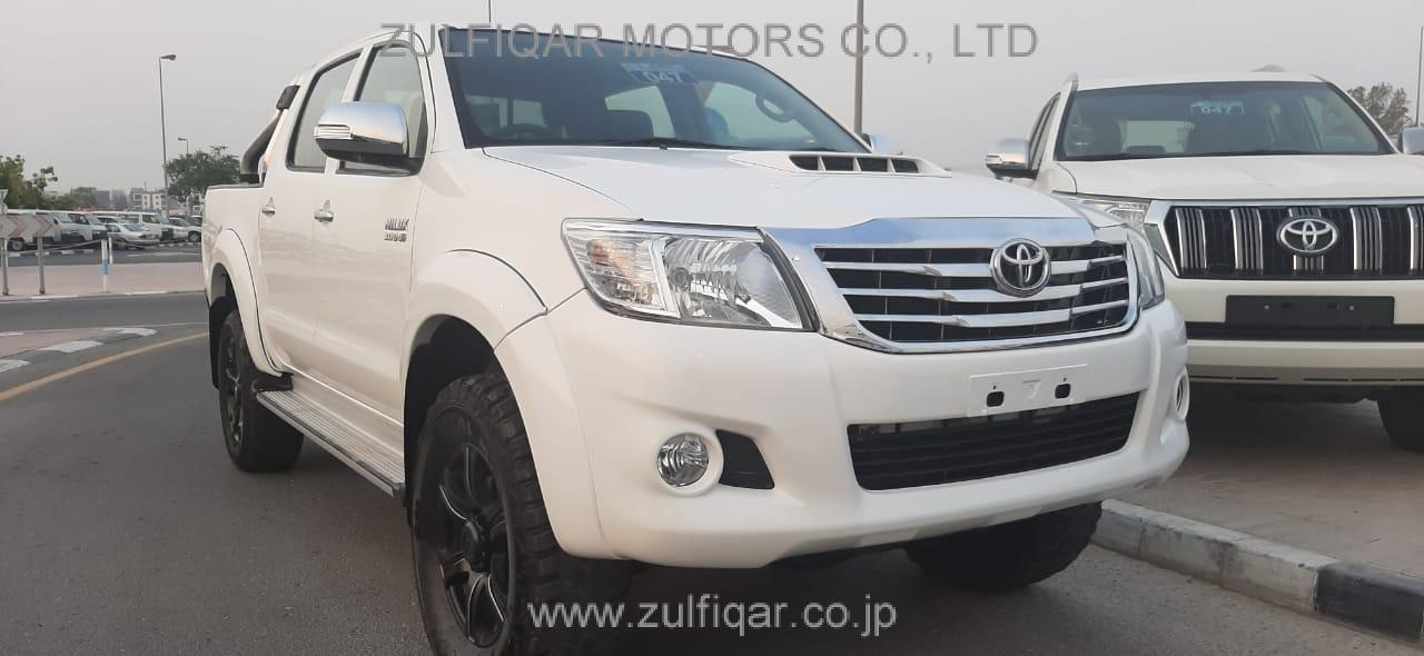 TOYOTA HILUX 2013 Image 5