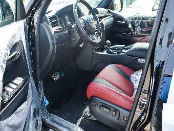 LEXUS LX 570 2019 Image 9