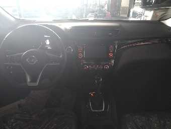 NISSAN ROGUE 2017 Image 2