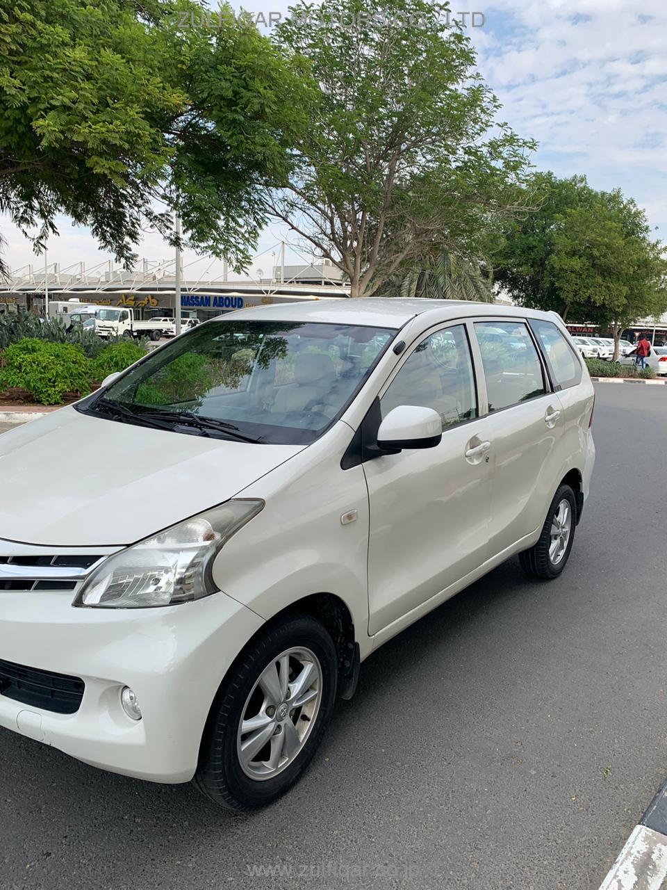 TOYOTA AVANZA 2015 Image 4