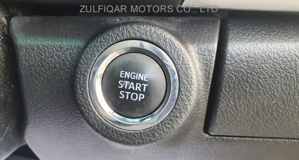 TOYOTA HILUX 2016 Image 11