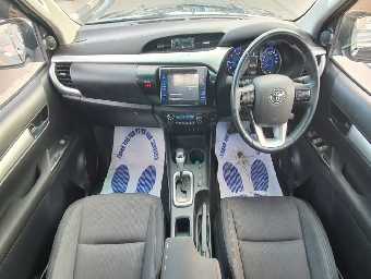 TOYOTA HILUX 2016 Image 3