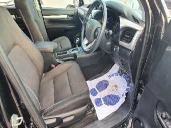 TOYOTA HILUX 2016 Image 6