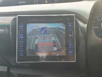 TOYOTA HILUX 2016 Image 8