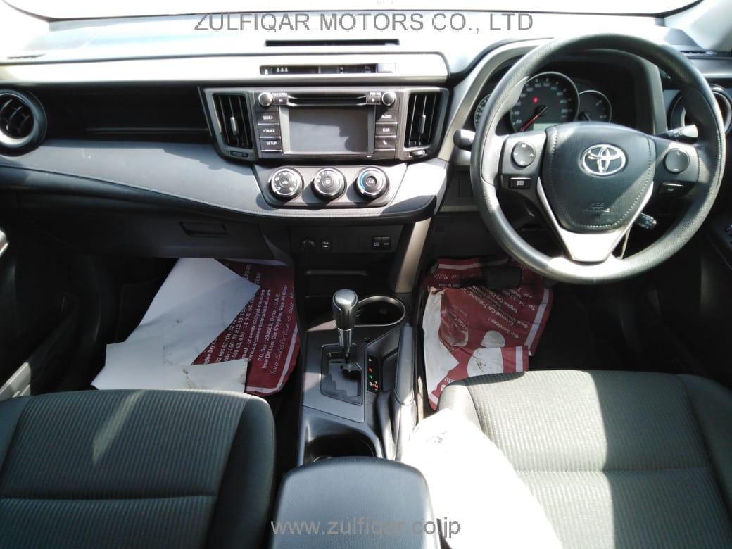 TOYOTA RAV-4 2017 Image 3