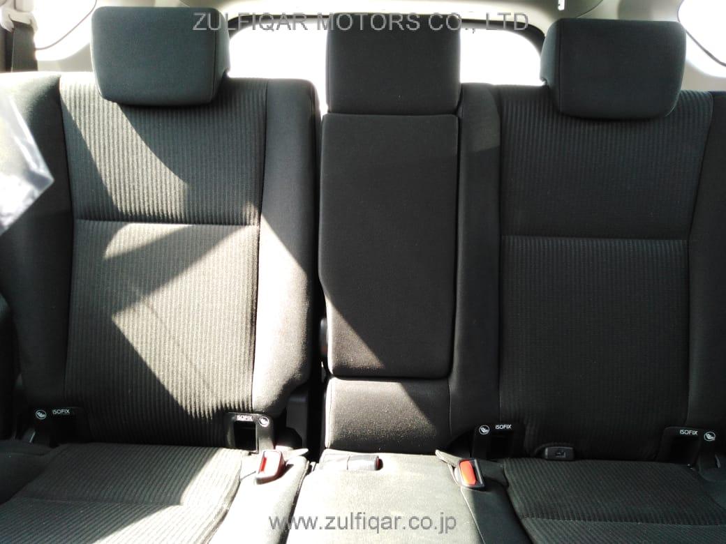 TOYOTA RAV-4 2017 Image 8