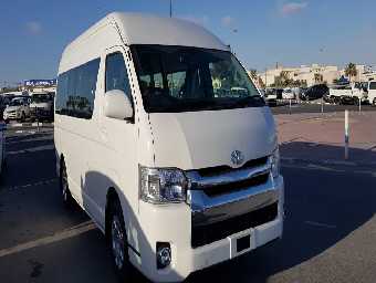 TOYOTA HIACE BUS 2017 Image 4