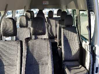 TOYOTA HIACE BUS 2017 Image 7