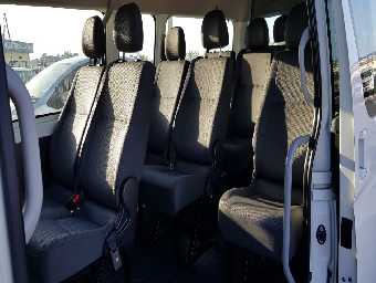 TOYOTA HIACE BUS 2017 Image 8