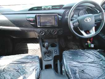 TOYOTA HILUX 2016 Image 3