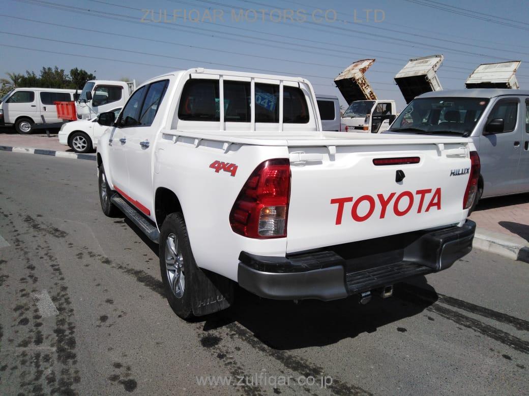 TOYOTA HILUX 2016 Image 6