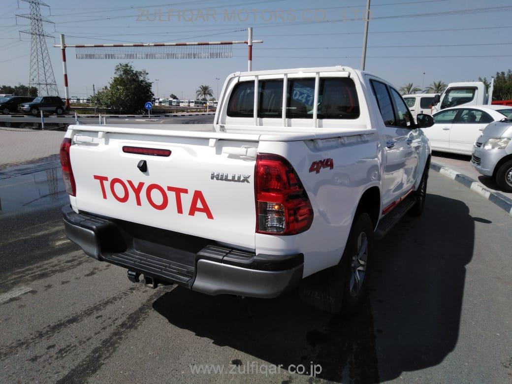 TOYOTA HILUX 2016 Image 7