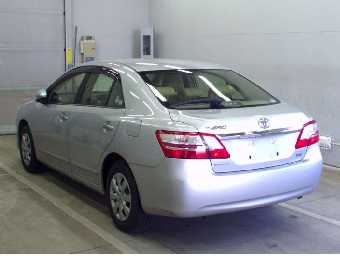 TOYOTA PREMIO 2015 Image 2