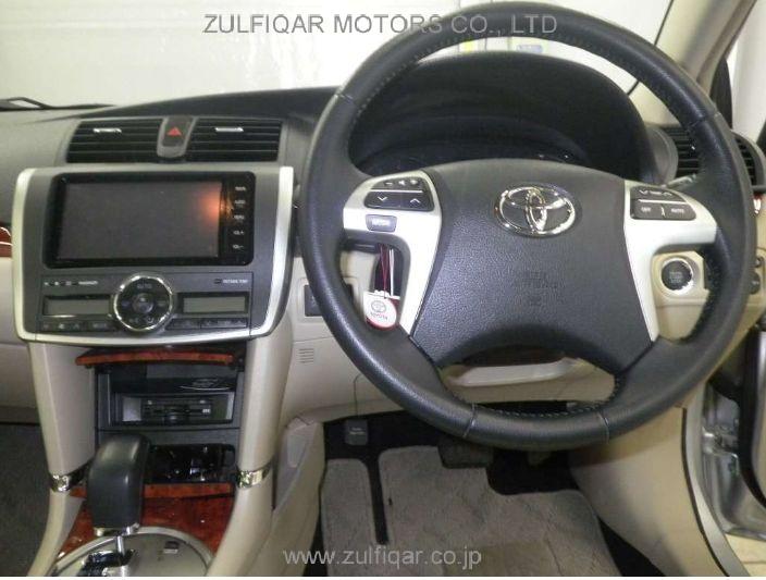 TOYOTA PREMIO 2015 Image 6
