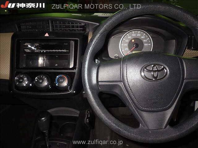 TOYOTA COROLLA AXIO 2015 Image 3