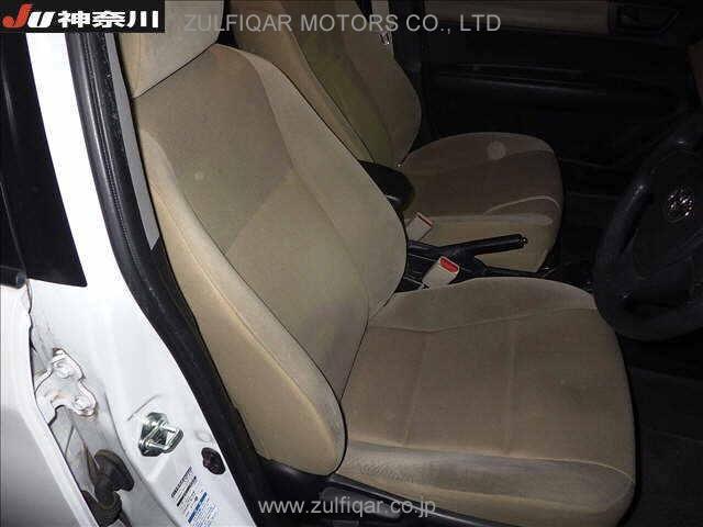 TOYOTA COROLLA AXIO 2015 Image 5