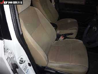 TOYOTA COROLLA AXIO 2015 Image 5