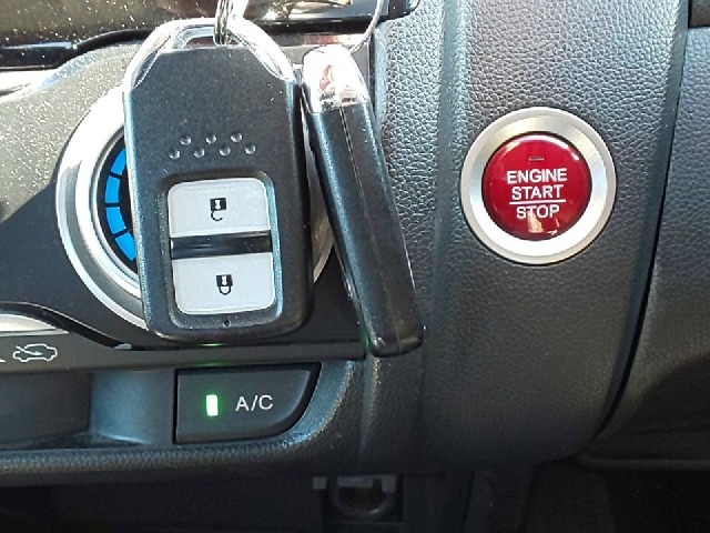 HONDA FIT 2015 Image 19