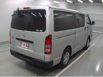 TOYOTA HIACE 2012 Image 6