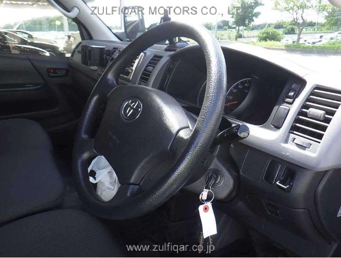 TOYOTA HIACE 2012 Image 7