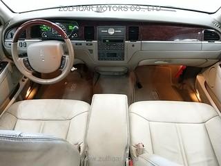 LINCOLN TOWN CAR 2005 Image 3