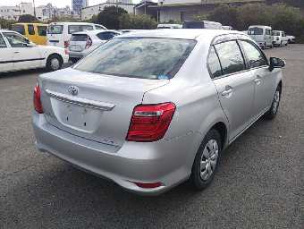 TOYOTA COROLLA AXIO 2015 Image 3