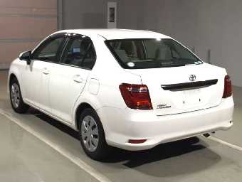 TOYOTA COROLLA AXIO 2015 Image 2
