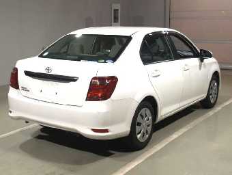 TOYOTA COROLLA AXIO 2015 Image 4