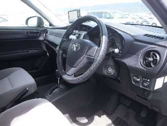 TOYOTA COROLLA AXIO 2015 Image 5